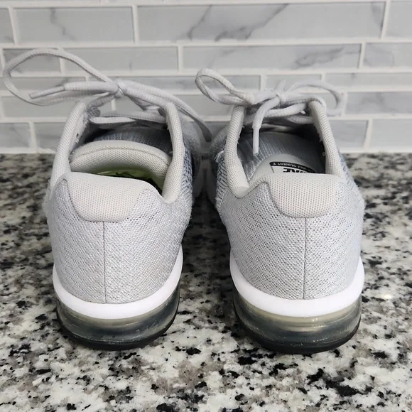 Pure Platinum Gray Nike Air Max Sequent 2 Running Shoes 7.5 sneakers 852465-001 - Picture 4 of 7